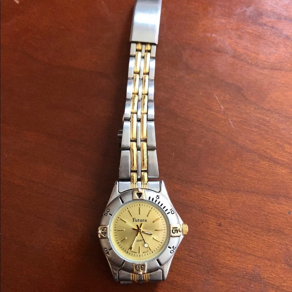 Futura Womens Watch. Antique Beautiful Watch!